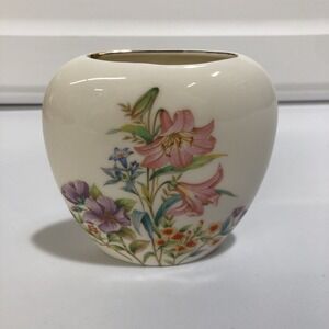 Spring Fantasy Flambro Imports Bone China Floral Gold Trim Vase (4x4x1) Japan